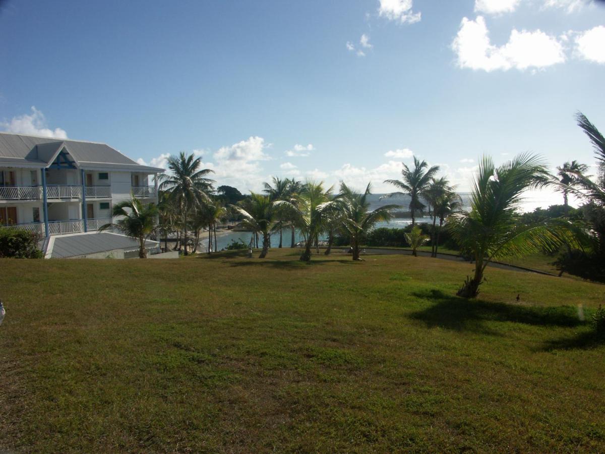 Le Petit Eden - Residence 3 Etoiles - Piscine Et Plage "Le Manganao" Saint-Francois  Exterior foto